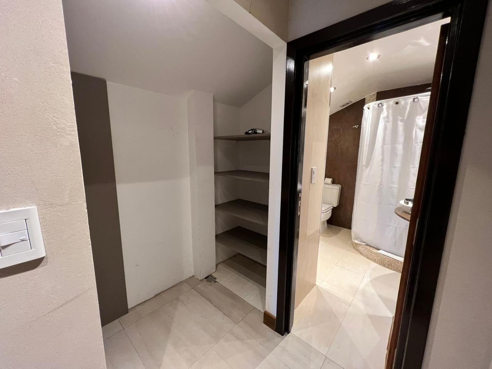 Urbana 413 *